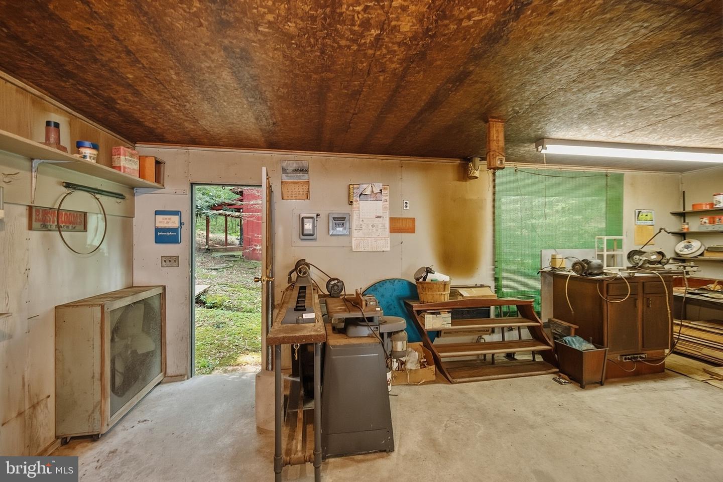 1258 Long Run Property Photo 77