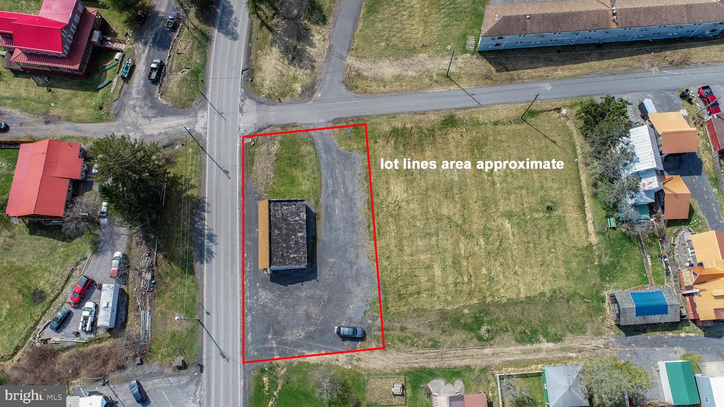 774 William Ave Property Photo 2