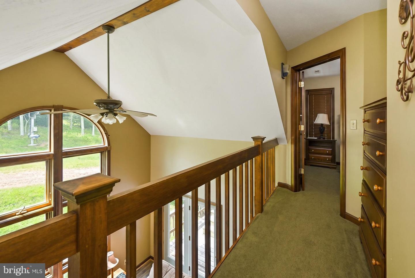 330 Slopeside Rd Property Photo 26