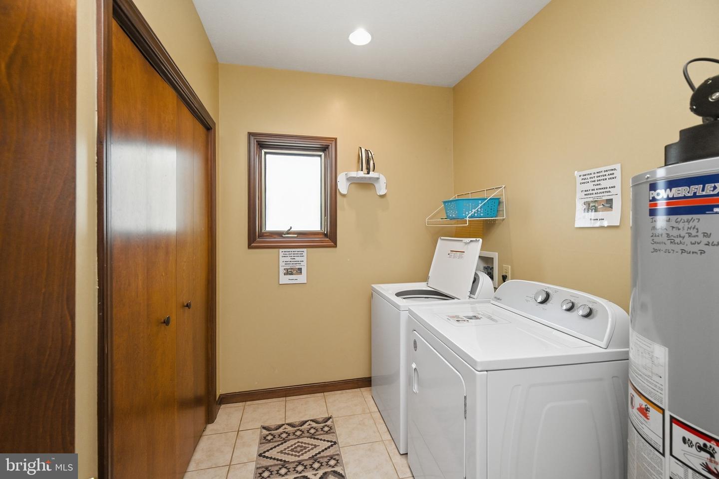 330 Slopeside Rd Property Photo 41