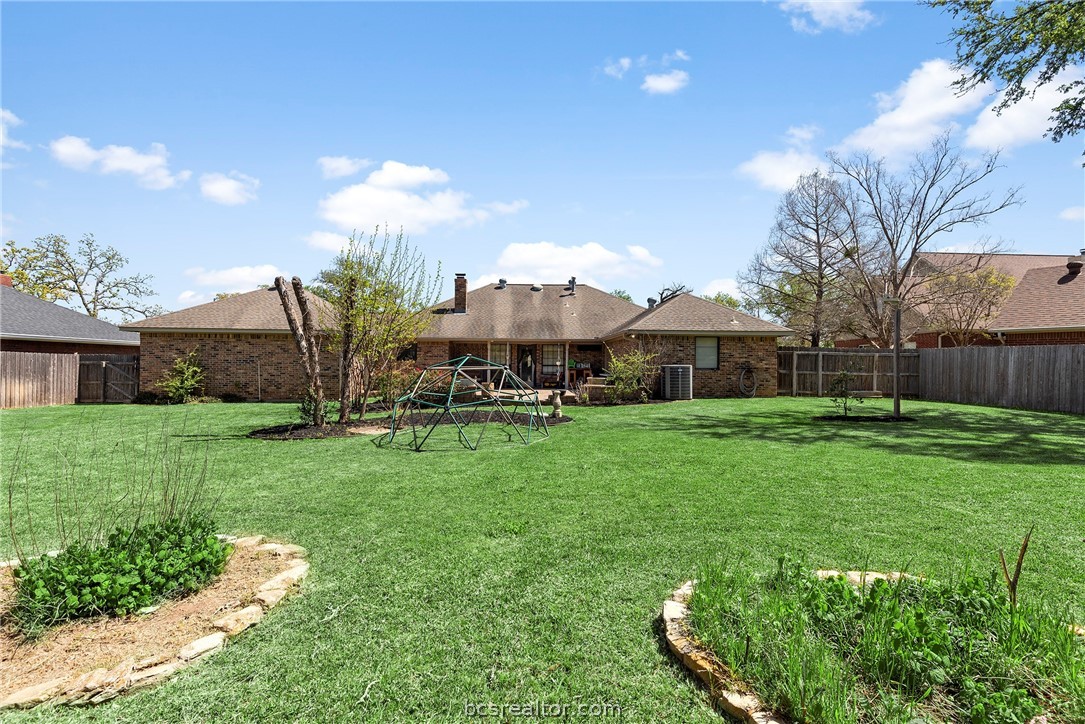 2808 Cimarron Court Property Photo 5