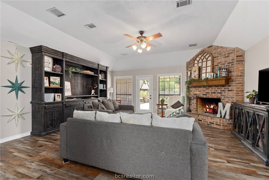 2808 Cimarron Court Property Photo 19