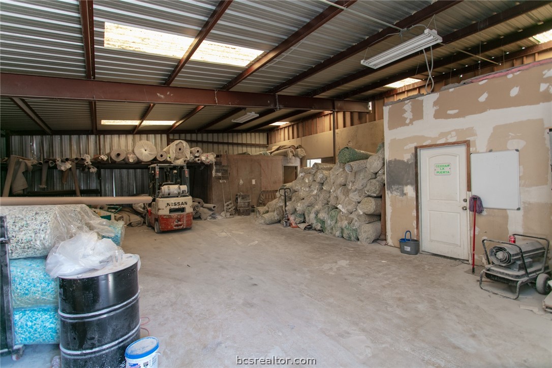 1401 Konecny Property Photo 8