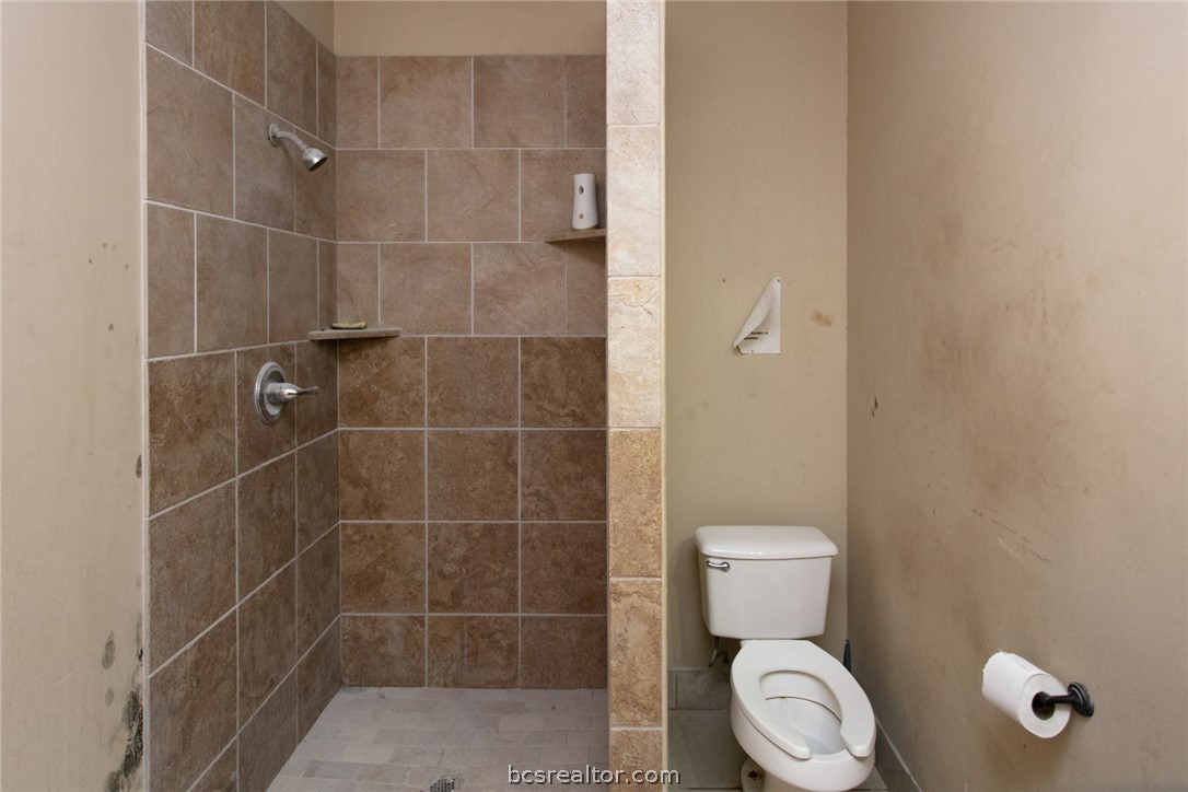 1401 Konecny Property Photo 10