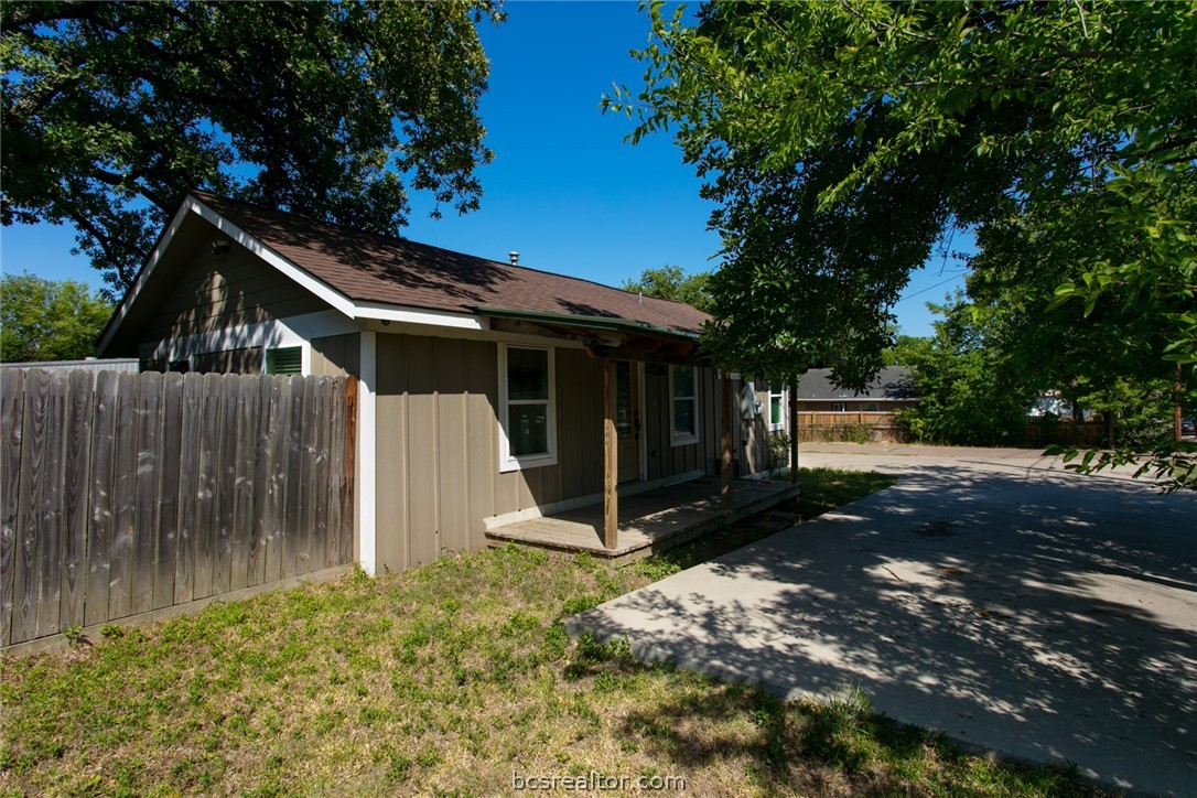 1401 Konecny Property Photo 15