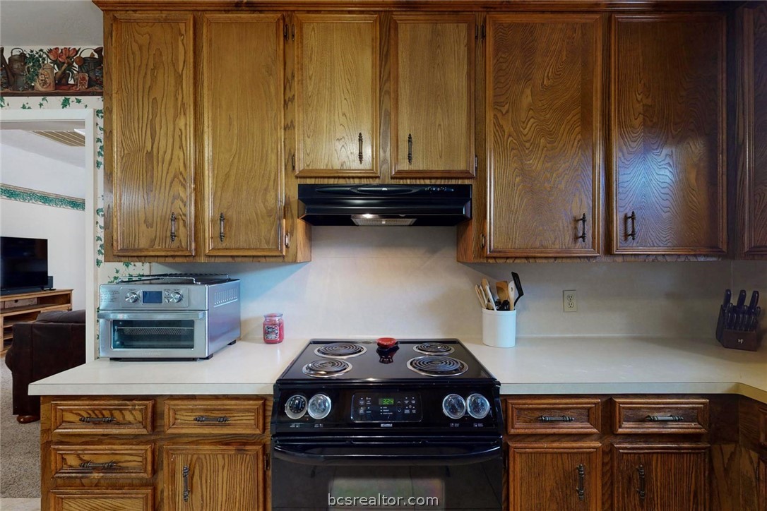 3300 Big Bend Drive Property Photo 8