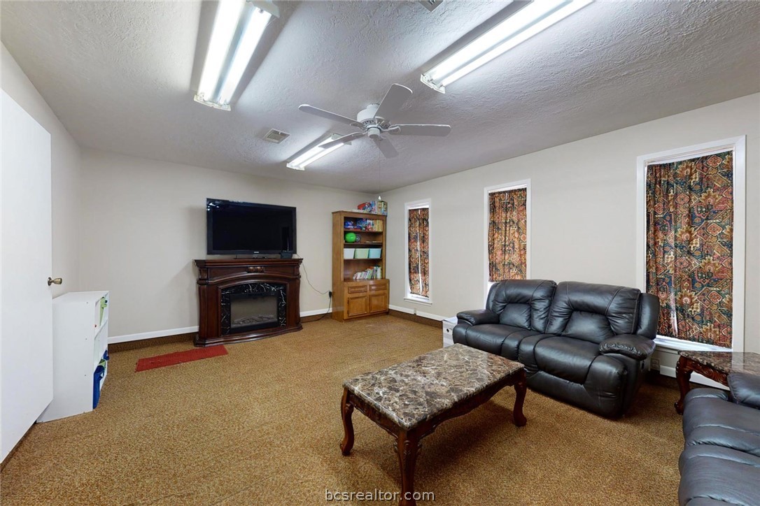 3300 Big Bend Drive Property Photo 12