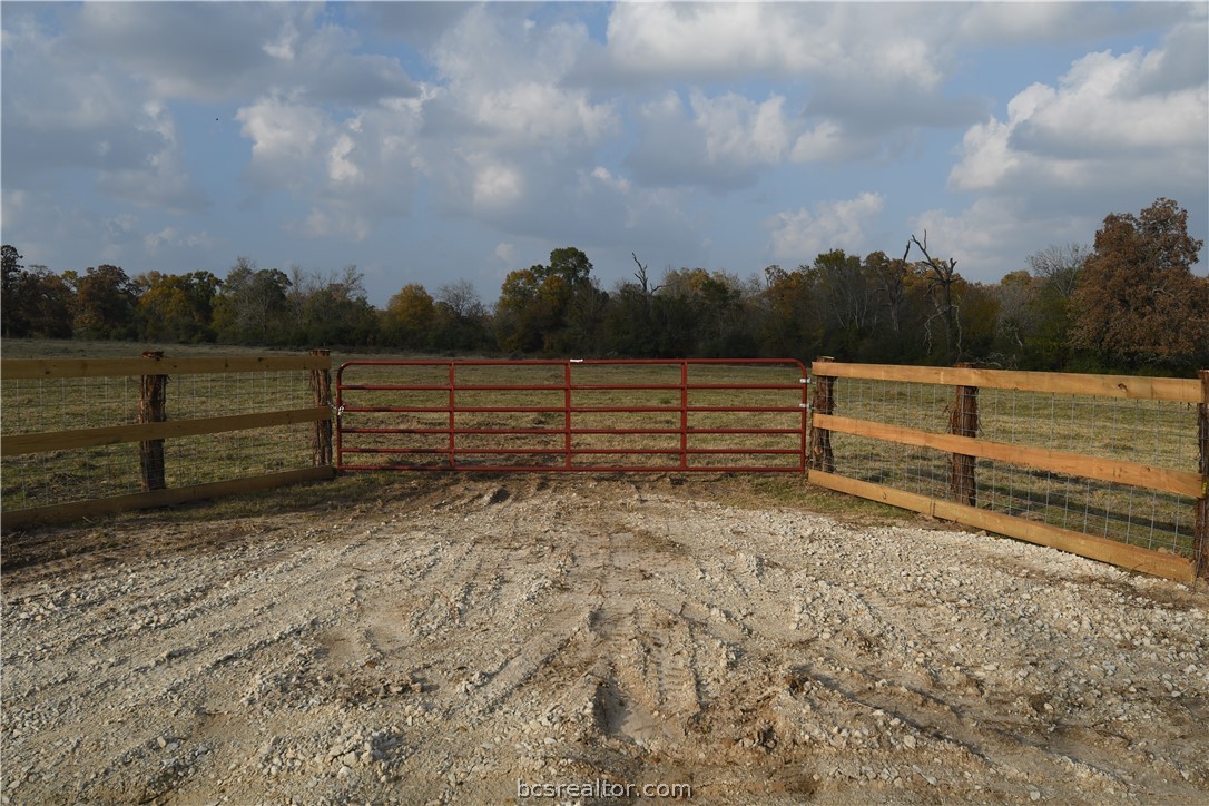 13766 Bundic Road Property Photo 6