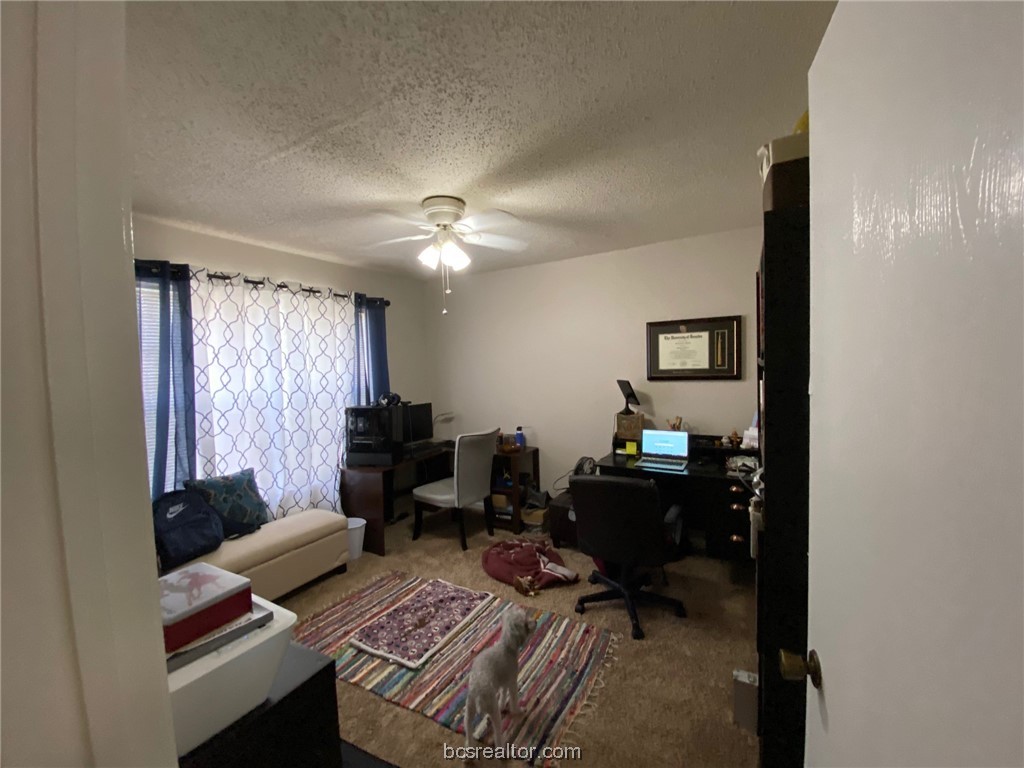 411 Manuel Dr B Property Photo 6