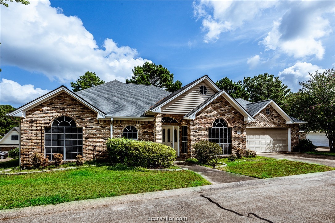1612 Durham Property Photo 1