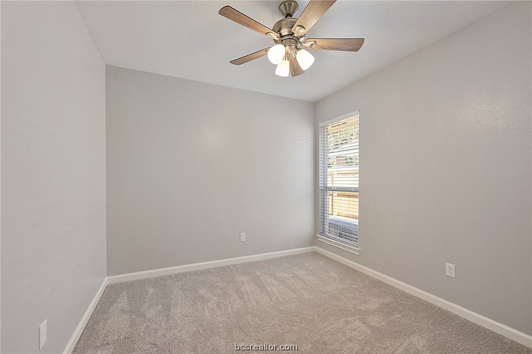 333 Silkwood Drive Property Photo 4