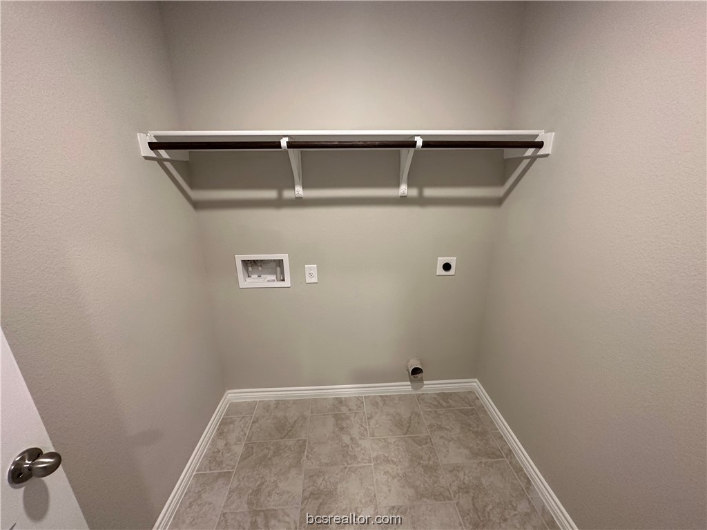 2123 Chief Street Property Photo 13