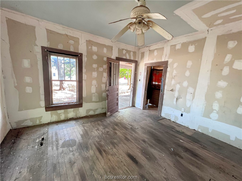 12177 State Highway 21 E Property Photo 3