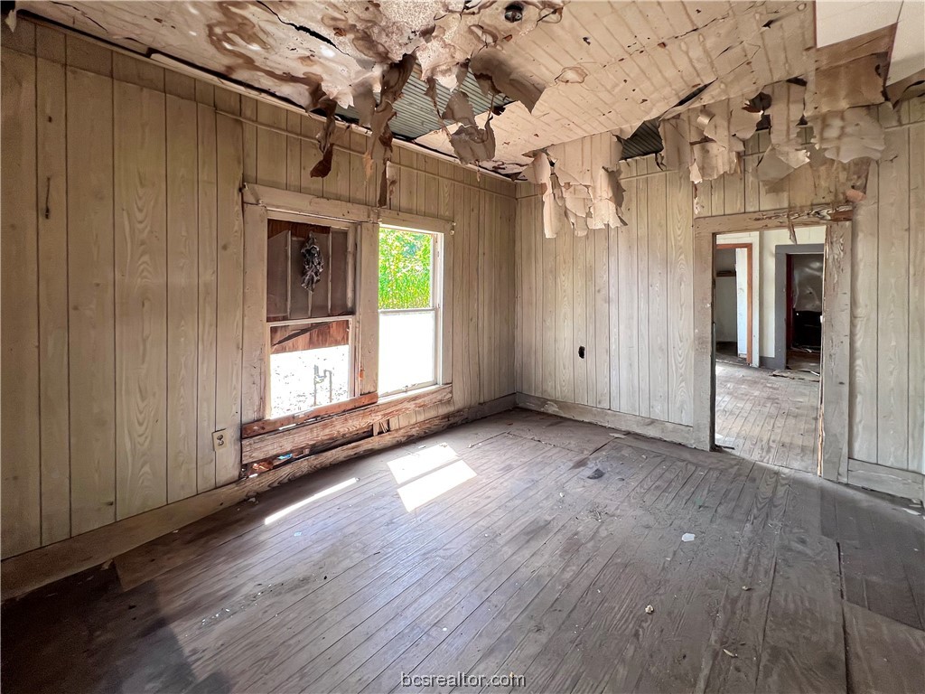 12177 State Highway 21 E Property Photo 5