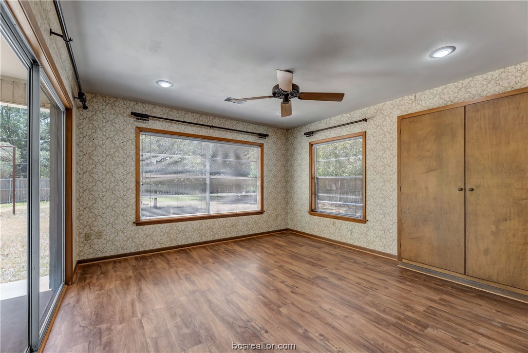 1206 Haines Drive Property Photo 2