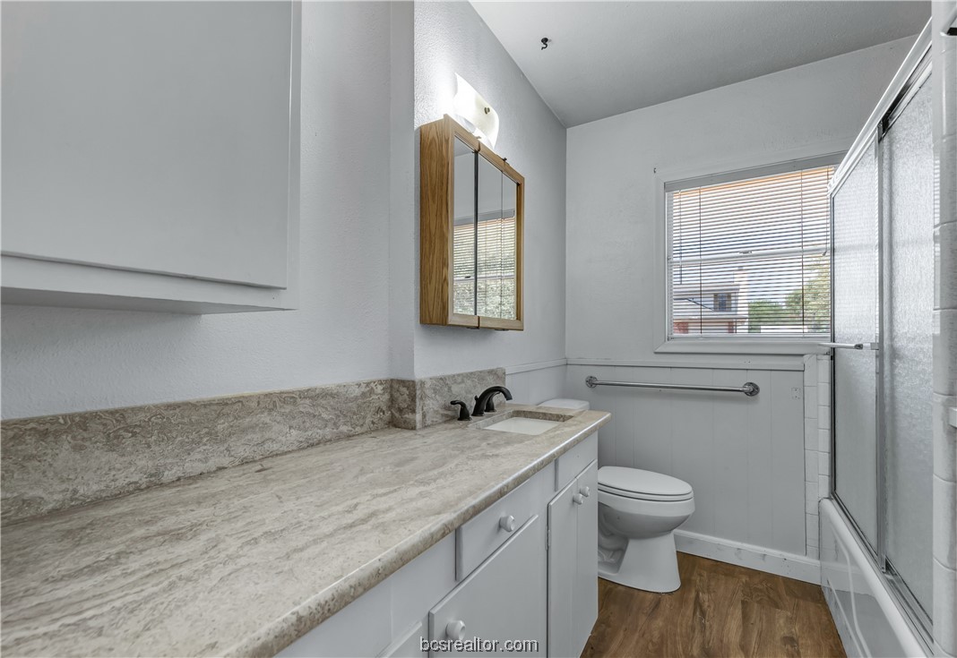 1206 Haines Drive Property Photo 6