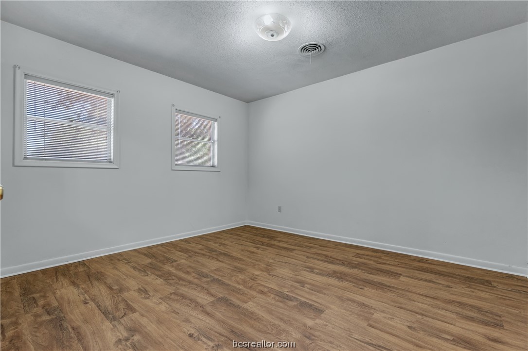 1206 Haines Drive Property Photo 7