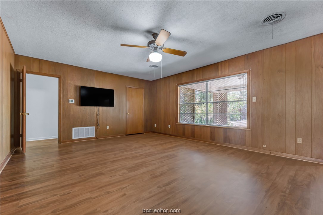 1206 Haines Drive Property Photo 12