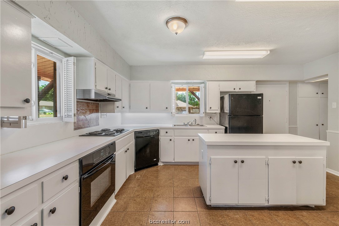 803 Victoria Street Property Photo 13
