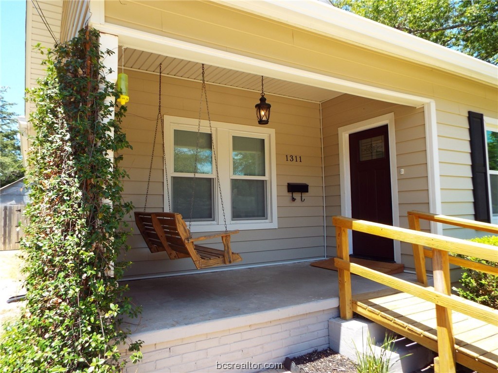 1311 Water Street Property Photo 3