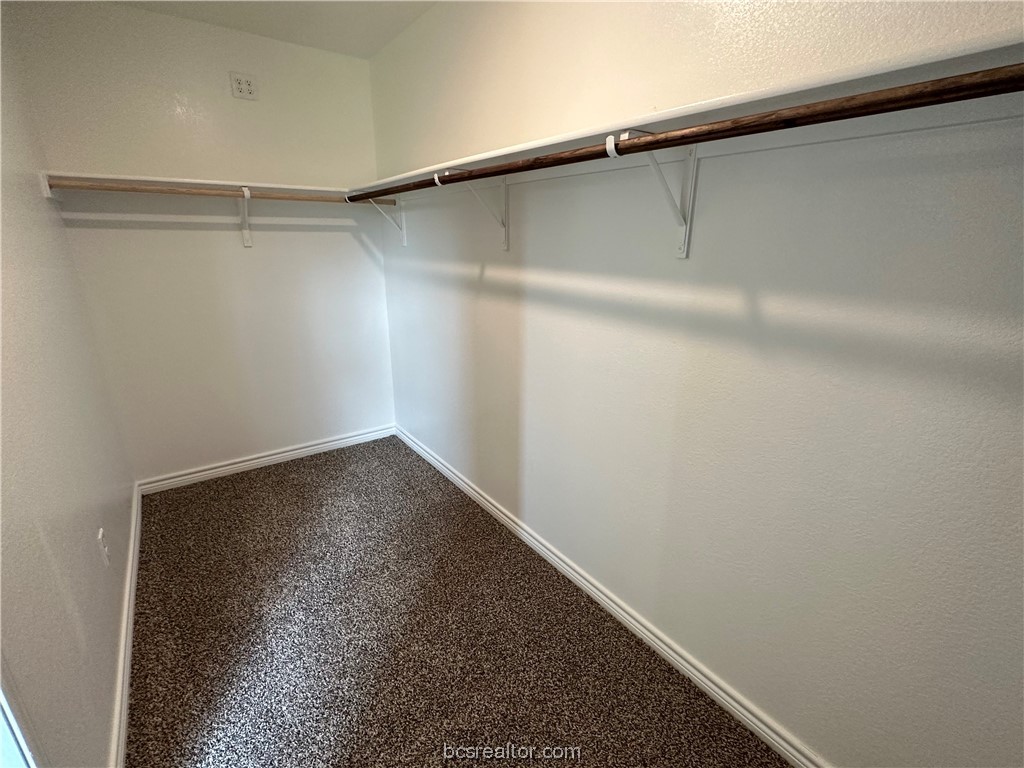 2107 Chief Street Property Photo 8
