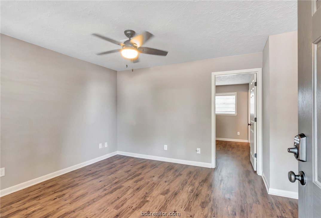 3906 Aspen Street Property Photo 4