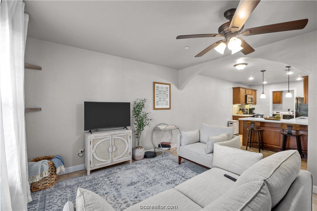 606 Sabine Property Photo 22