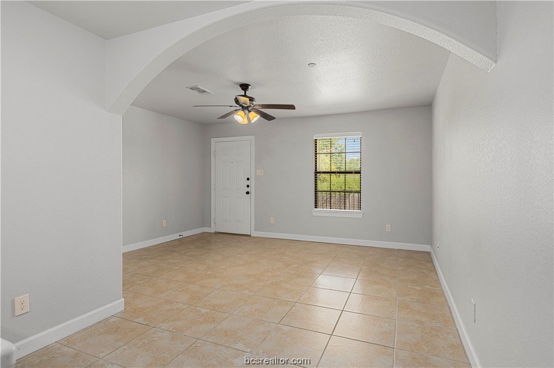 606 Sabine Property Photo 32