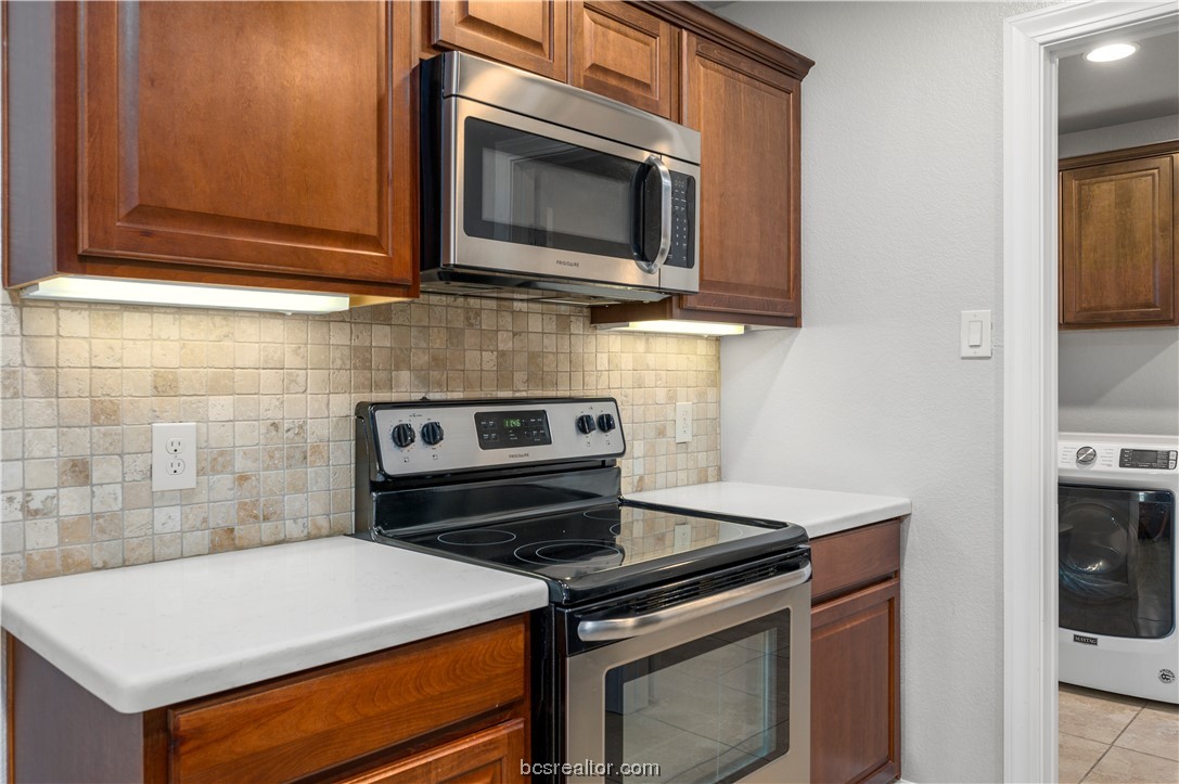 606 Sabine Property Photo 36