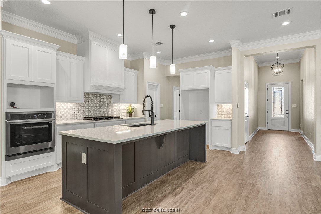 2912 Goldberg Drive Property Photo 10