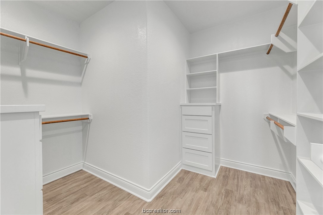 2912 Goldberg Drive Property Photo 22