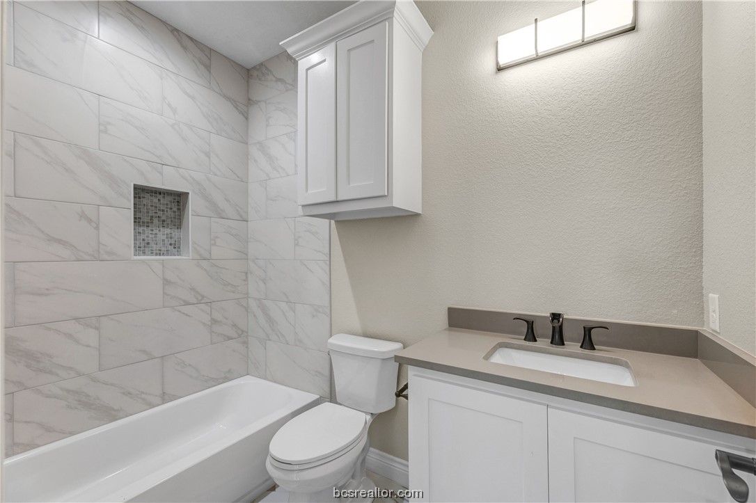 2912 Goldberg Drive Property Photo 23