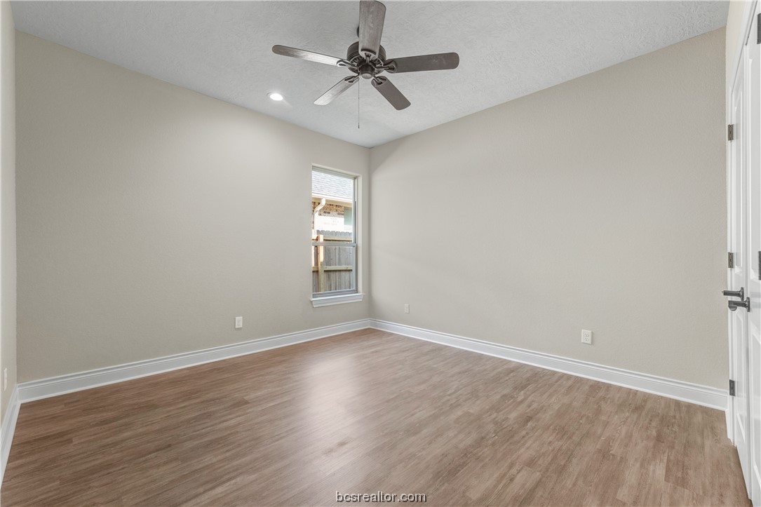 2912 Goldberg Drive Property Photo 24