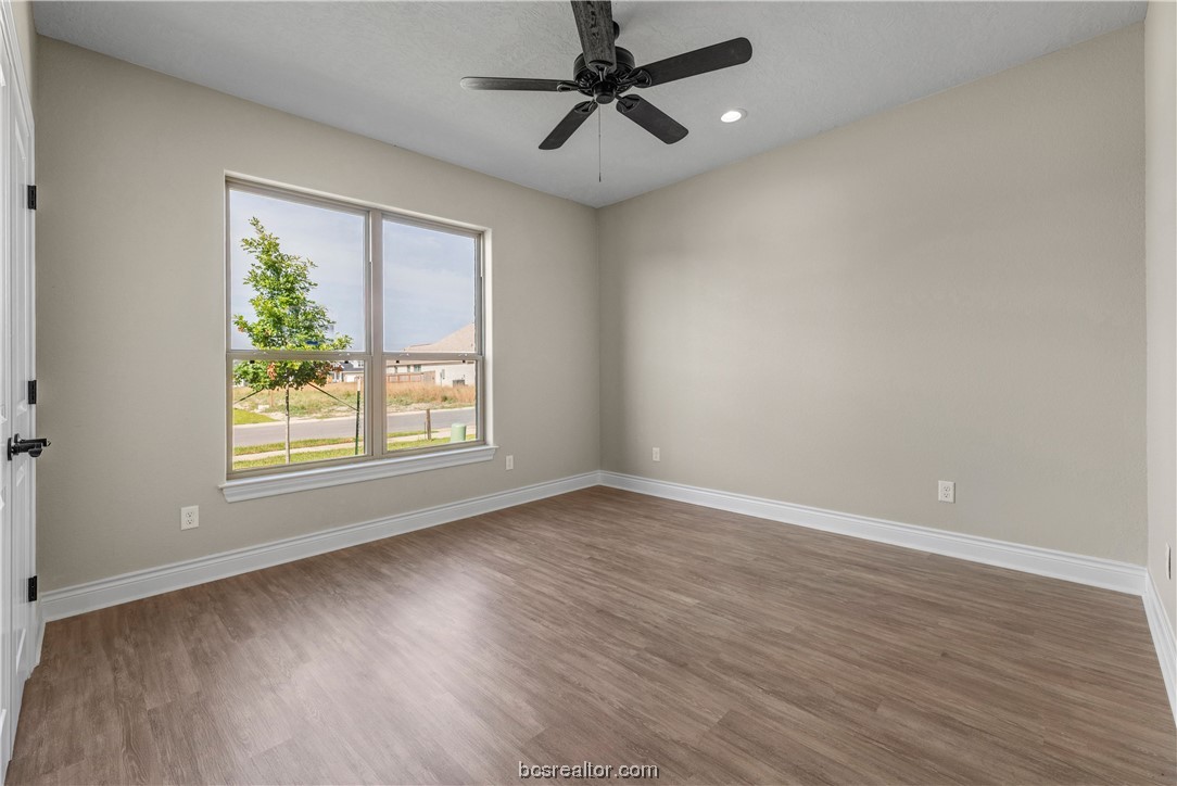 2912 Goldberg Drive Property Photo 26