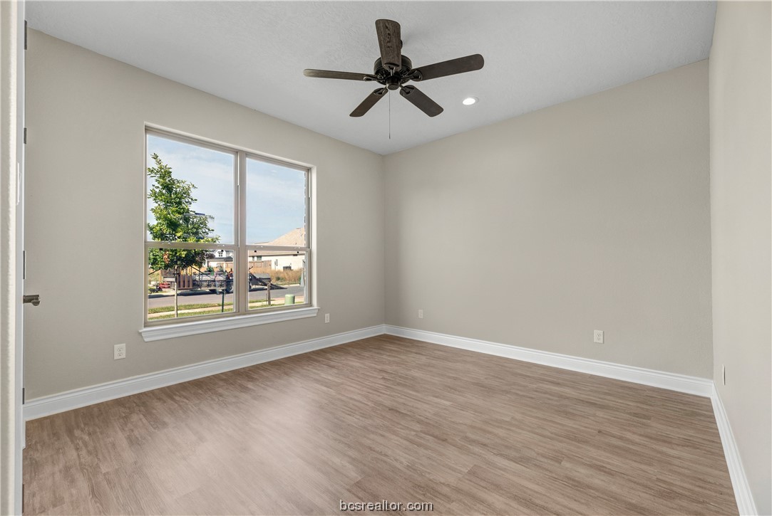 2912 Goldberg Drive Property Photo 29