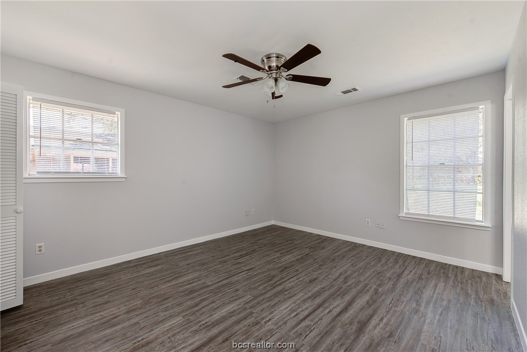 1204 Skirvanek Property Photo 17