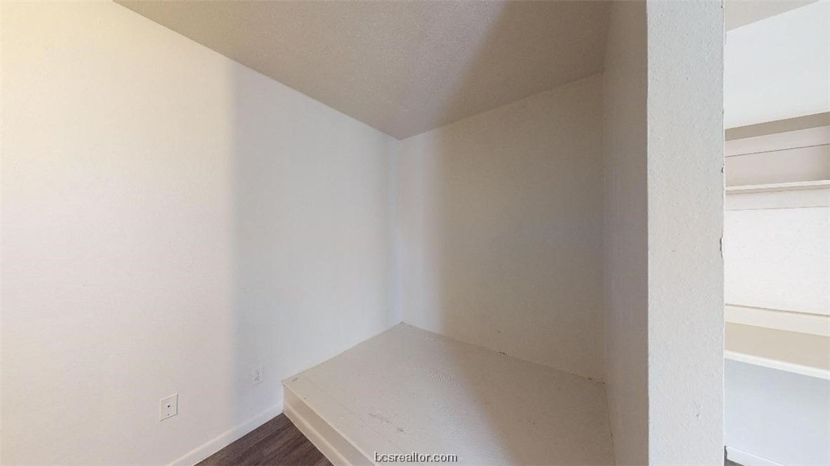 725 Pepper Tree Drive 12 Property Photo 13