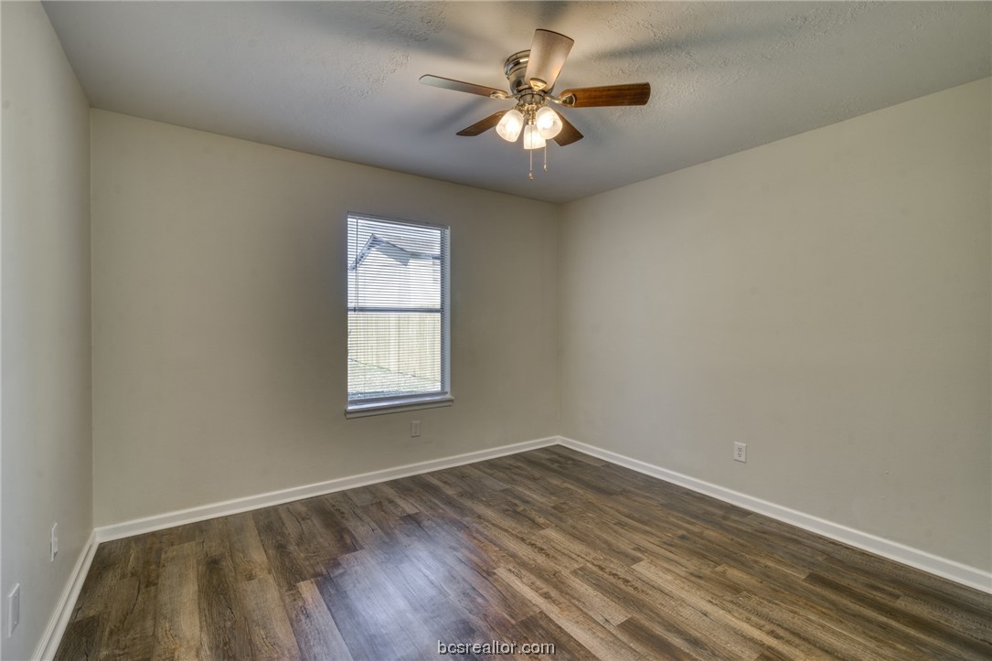 2705 Sprucewood B Property Photo 6