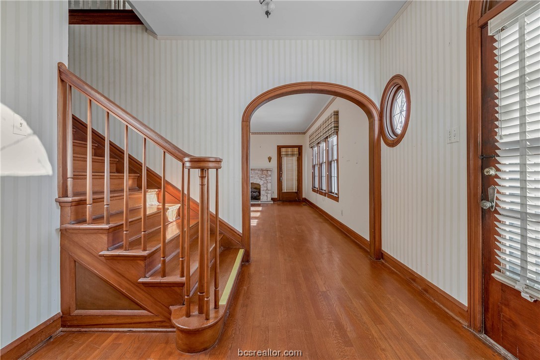 700 East 32nd Street Property Photo 3