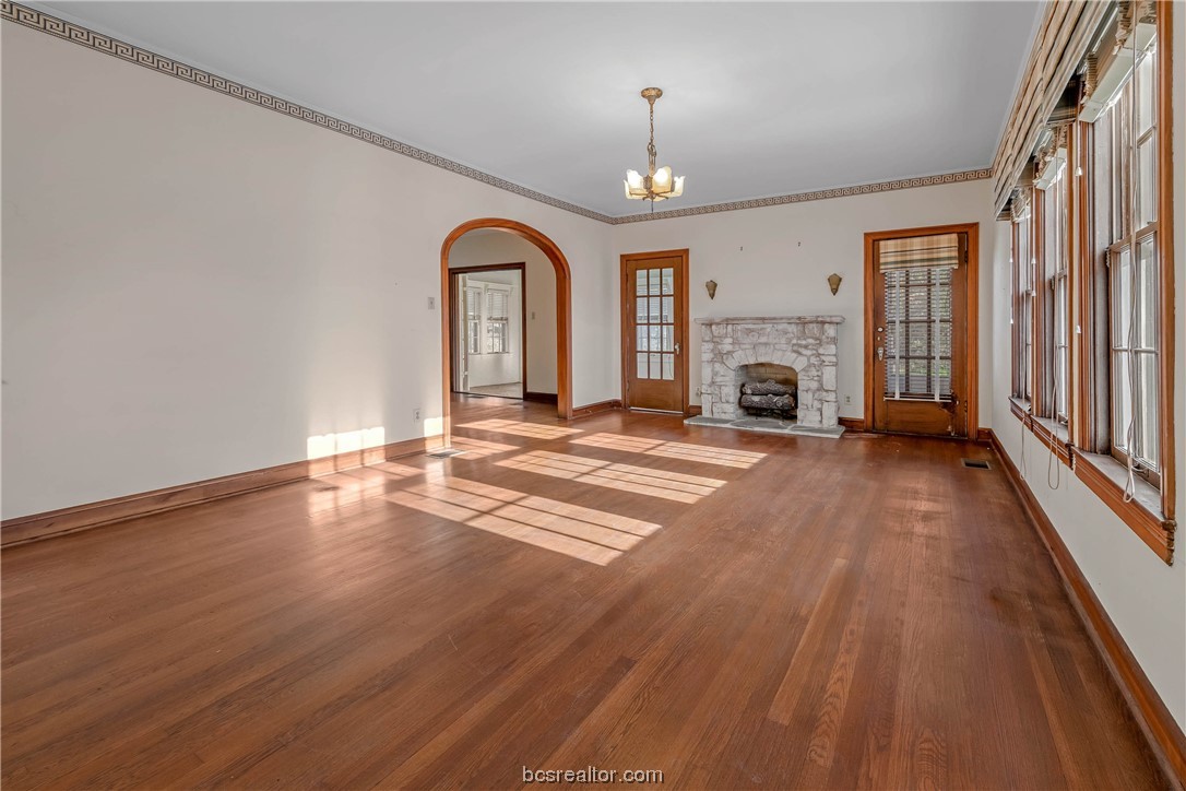 700 East 32nd Street Property Photo 5