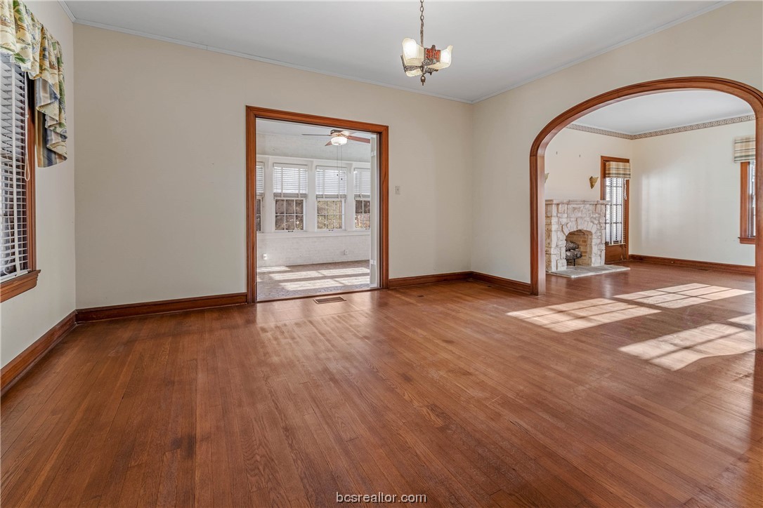 700 East 32nd Street Property Photo 9