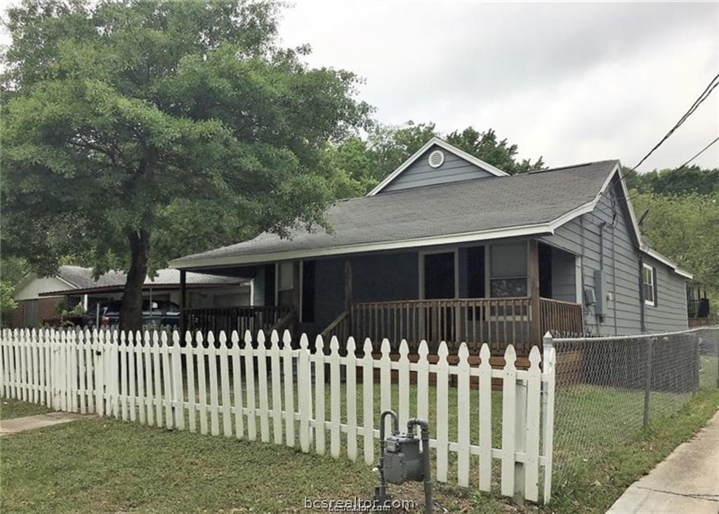 300 South Haswell Drive Property Photo 2