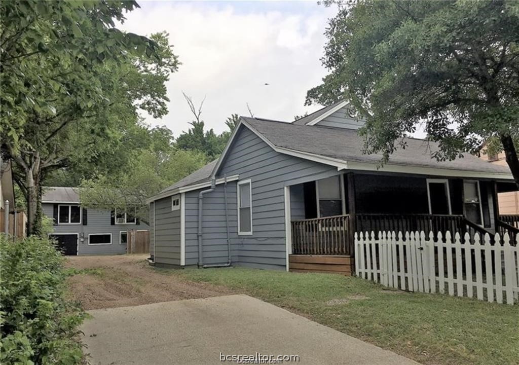 300 South Haswell Drive Property Photo 3