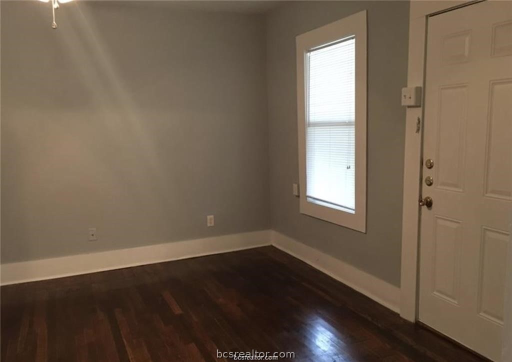 300 South Haswell Drive Property Photo 4