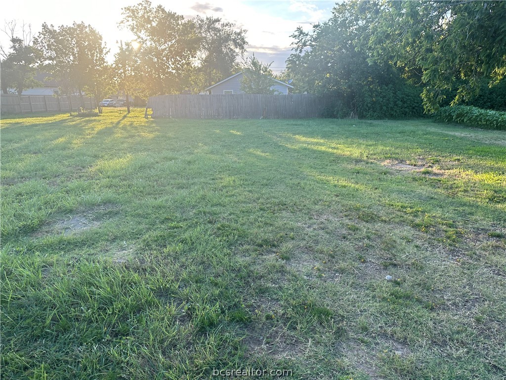 1518 Dansby Street Property Photo 3