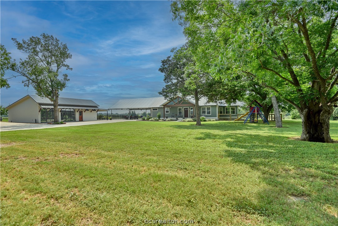 9059 Latium Cemetery Road Property Photo