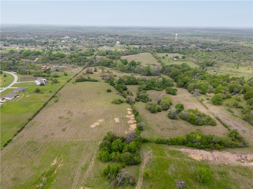 10105 Hidden Pond Drive Property Photo 3