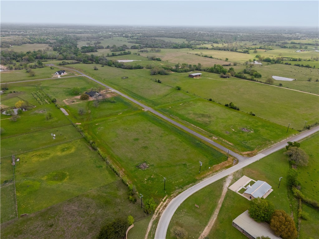 10105 Hidden Pond Drive Property Photo 12