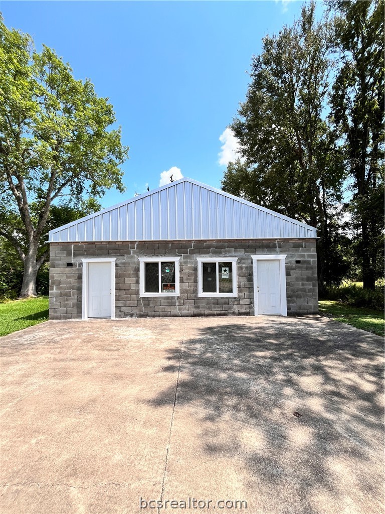 1101 West Washington Property Photo 1
