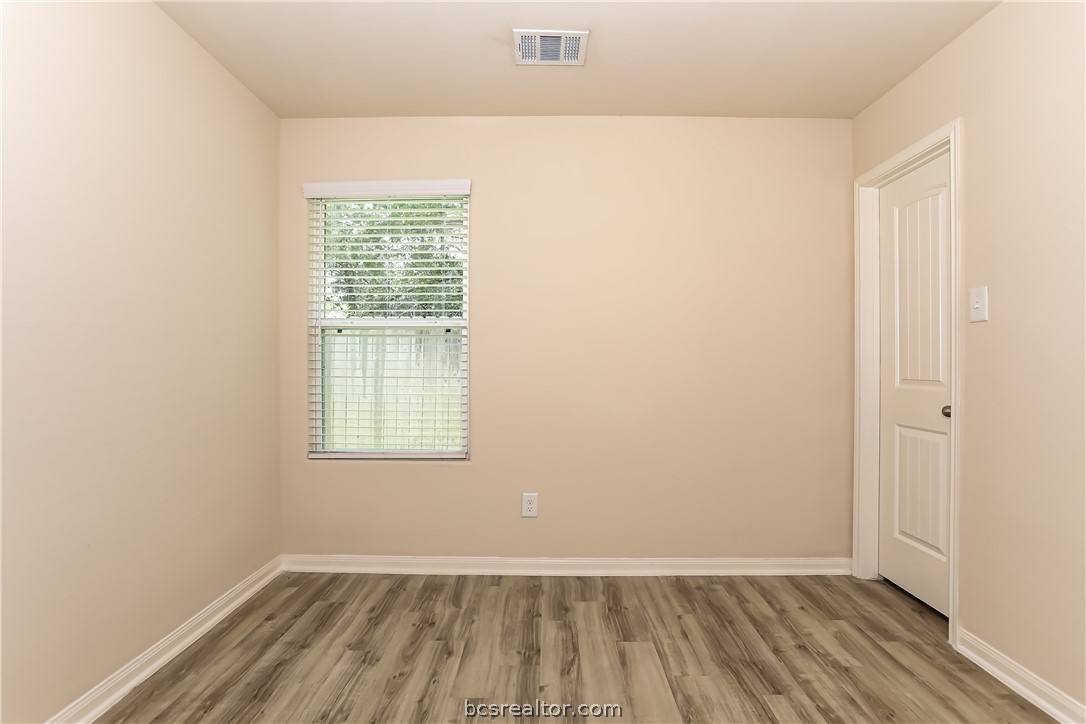 2088 Oakwood Forest Drive Property Photo 10